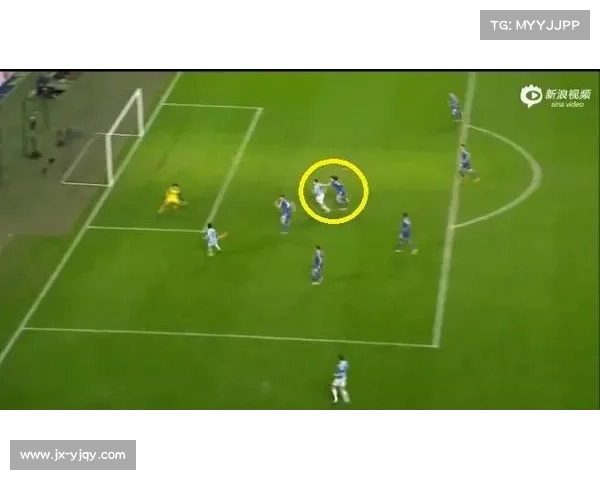 如何通过比赛分析了解大卫路易斯的场上踢球位置及其战术作用