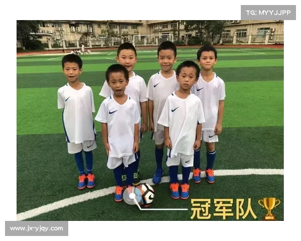 全方位全面解析打造成功足球虚拟队的核心步骤与实用策略进阶指南