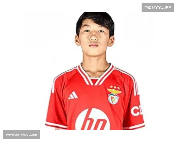 年轻球员在A-League崭露头角引发关注 成为未来足球新星的摇篮